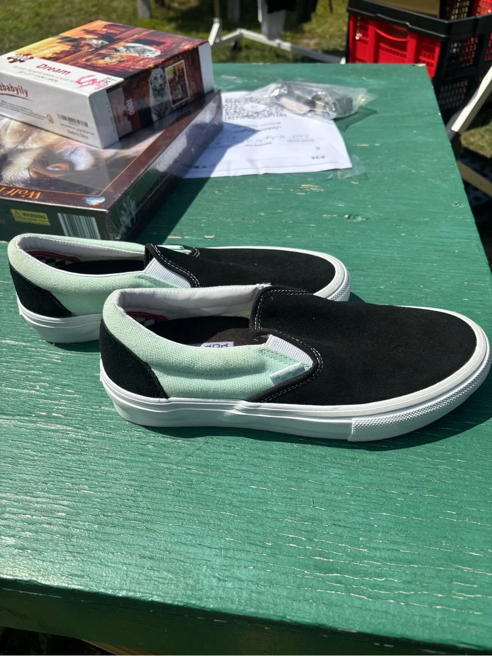 Vans Slip-On  Sneakers in Black and Mint  size6.5 boys/men